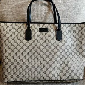 Gucci Beige and Black GG Supreme Canvas Large Tote Bag